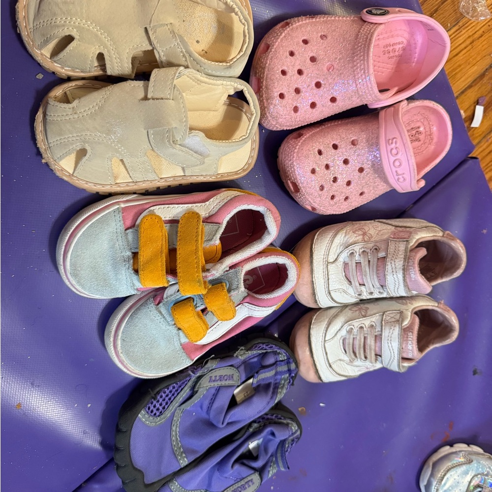 Lot of 5.5 kids shoes crocs,vans, stridrite